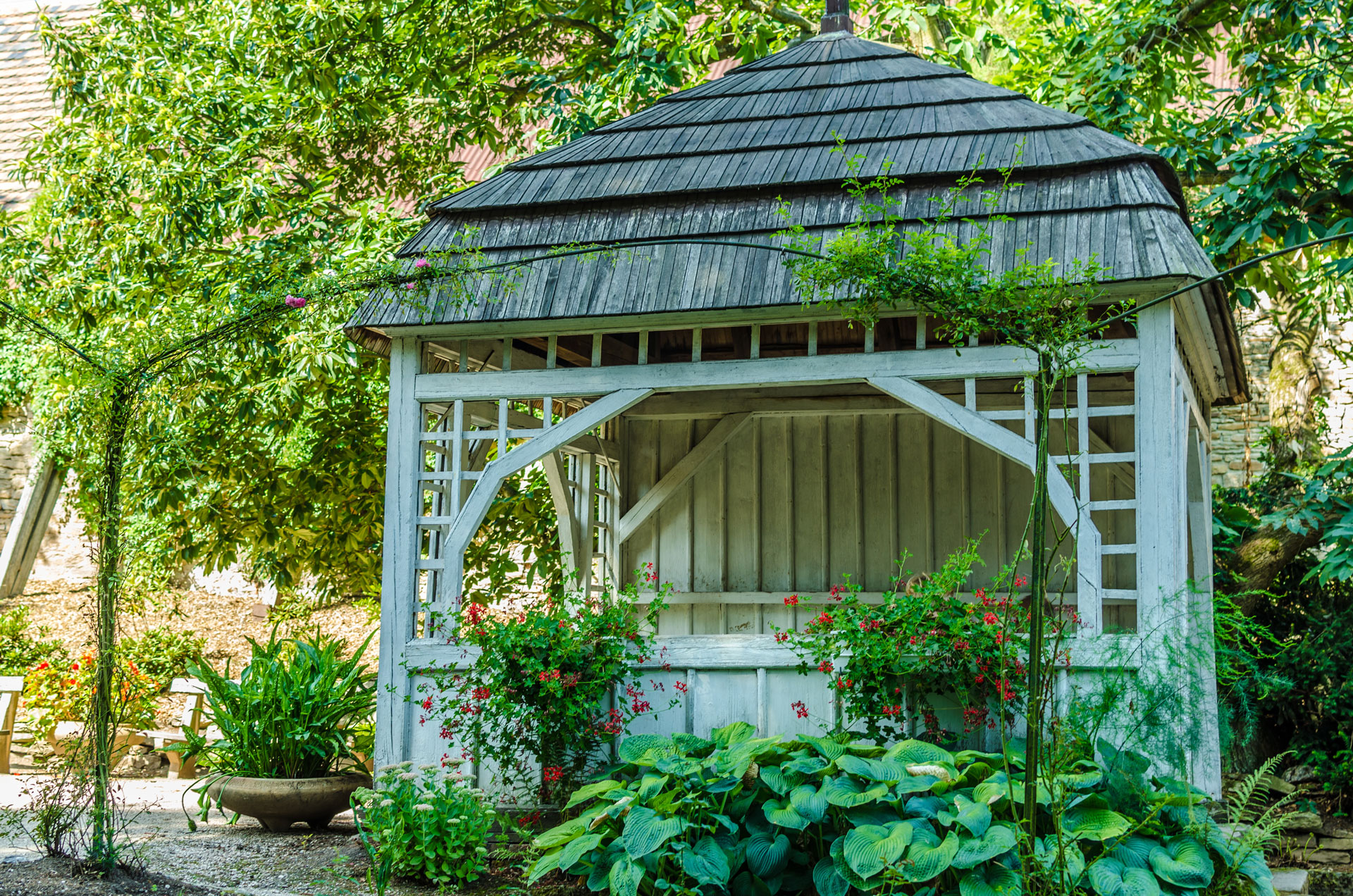 Gazebo in stile cottage.